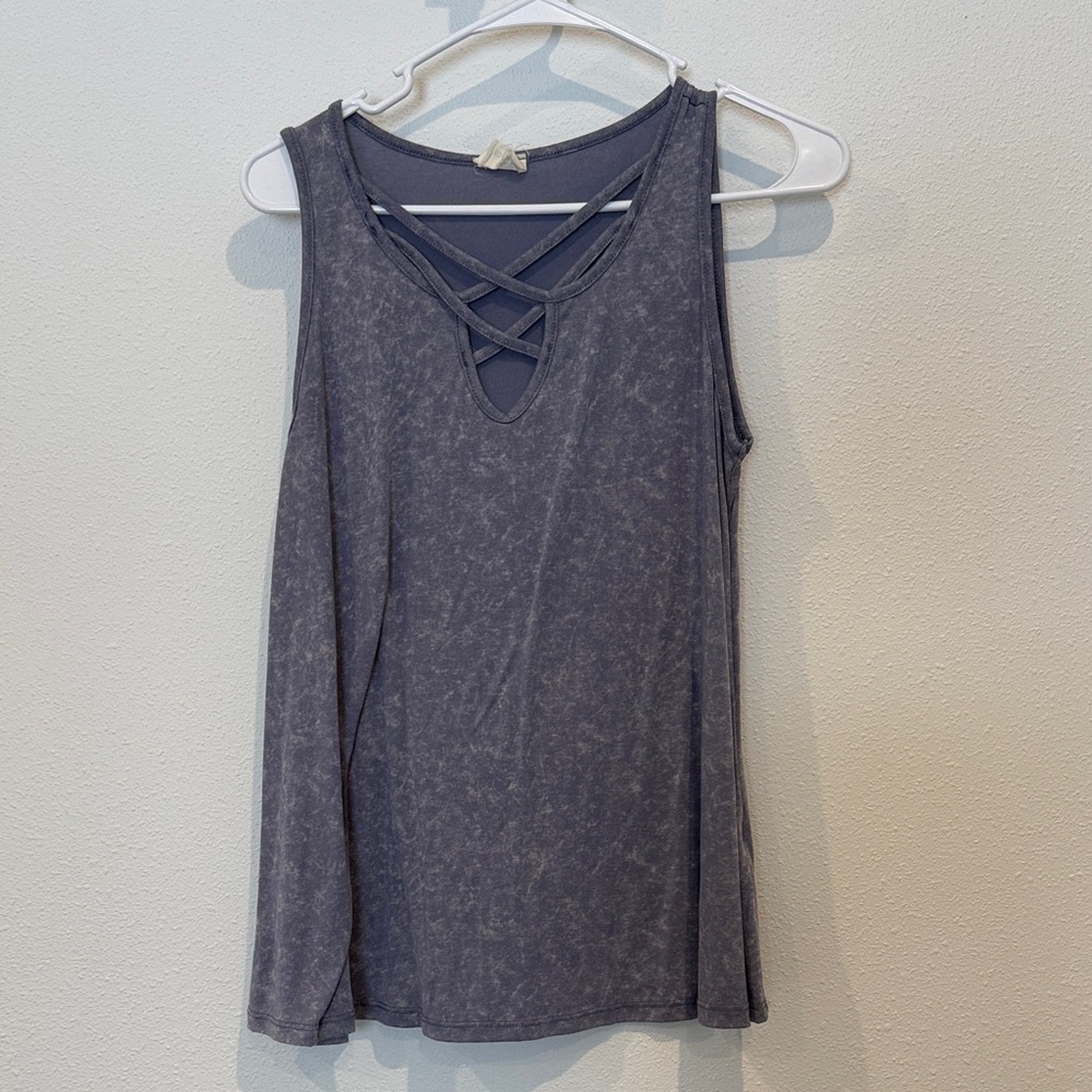 Women's Gray Sleeveless Top